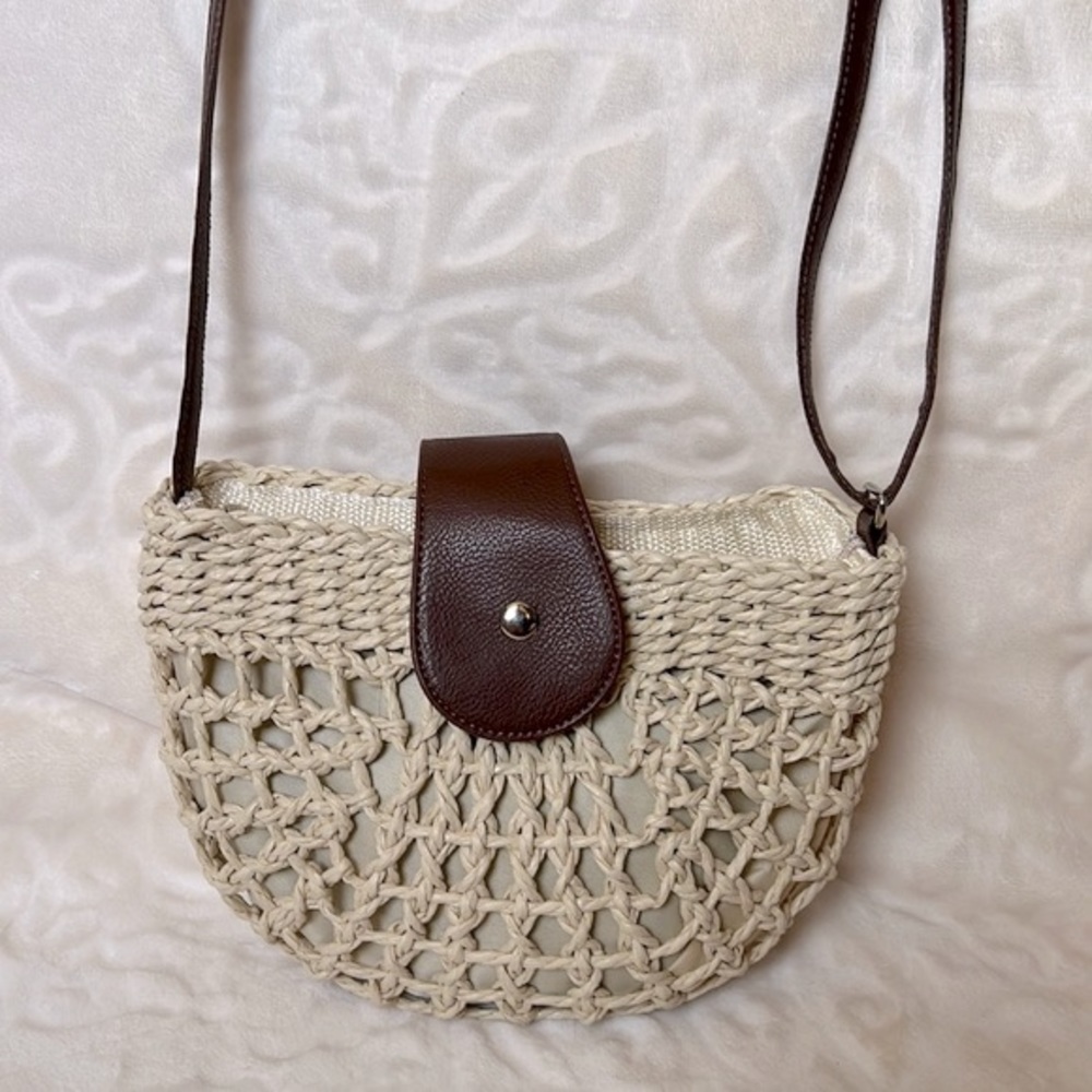 Straw Braided Bag - Picture 2 of 6